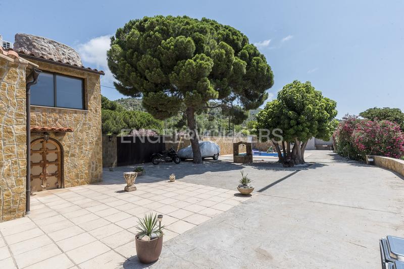 Foto 56f3c50b-6366-4ff1-ab10-1ae3986d6bd9. Casa encantadora villa con piscina en Centre Sitges