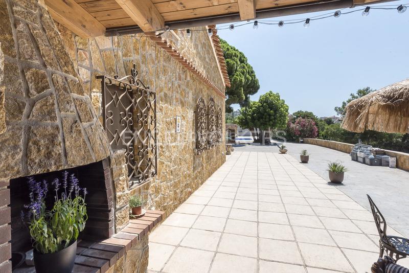 Foto 7b93ca39-ebbf-4c1c-b5df-ce70bd108538. Casa encantadora villa con piscina en Centre Sitges