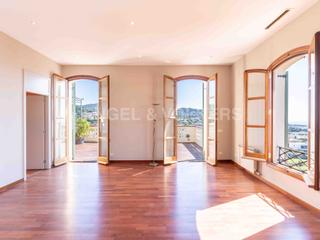 Apartment in Vilassar de Dalt. Increíble ático con vista al mar