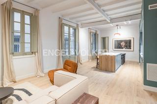 Apartament  Carrer dels mercaders. Elegante piso renovado en el born