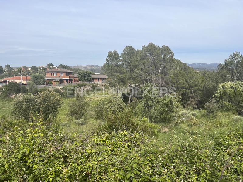 Foto e3f6e1c3-fba6-4302-b1e1-d5b138858407. Residential plot in Castellgalí