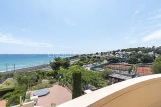 Casa a Urbanitzacions de Llevant. Bonita propiedad con vistas al mar