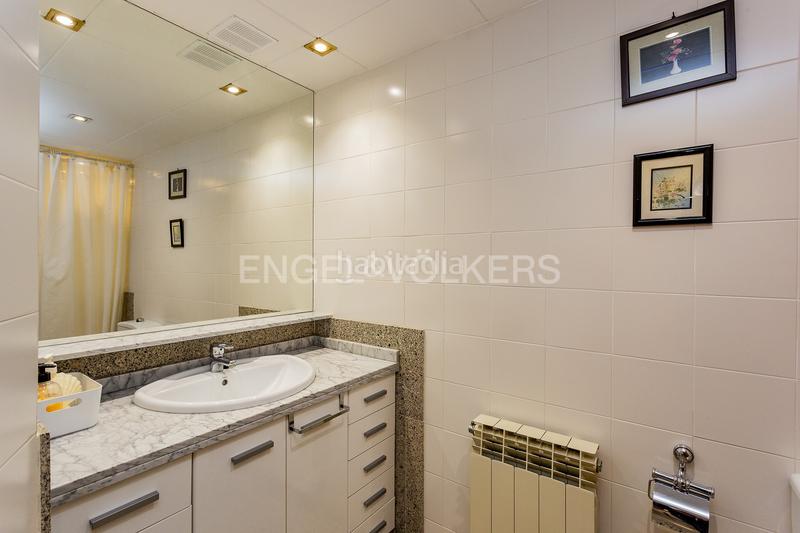 Foto 0903ca61-1e51-44ab-8d53-44f22071e28f. Casa amb calefacció aparcament piscina a Mas Mel Calafell