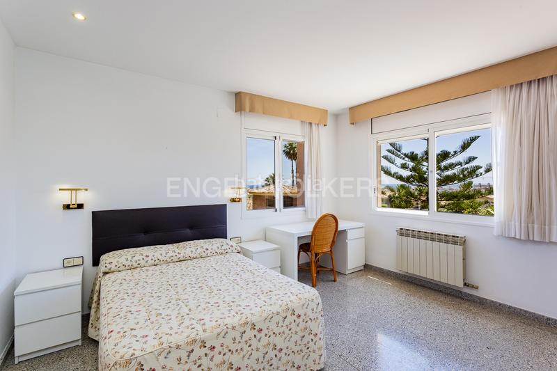 Foto 6a33d72b-ff8e-4100-8df7-6403392f33e7. Casa amb calefacció aparcament piscina a Mas Mel Calafell