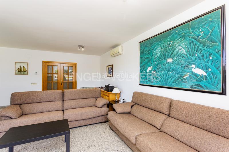 Foto bc775a2e-9370-4317-98ba-397c30aaff4e. Casa amb calefacció aparcament piscina a Mas Mel Calafell