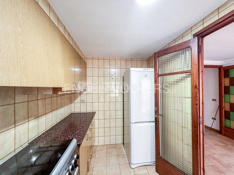 Foto 3bece23f-63d2-46ae-9a7b-673a64d23bf1. Haus mit heizung parking in Sant Sadurní d´Anoia