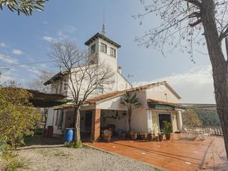 Haus in Viladecavalls. Casa fantástica en can turu