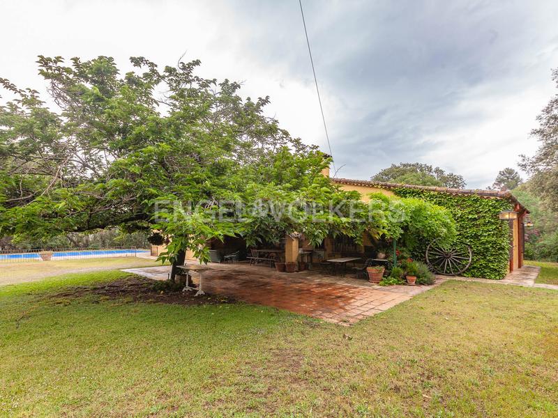 Foto 03d67fbb-0a1f-4b32-82f3-1204816578ae. Casa con riscaldamento parcheggio piscina in Vilanova del Vallès