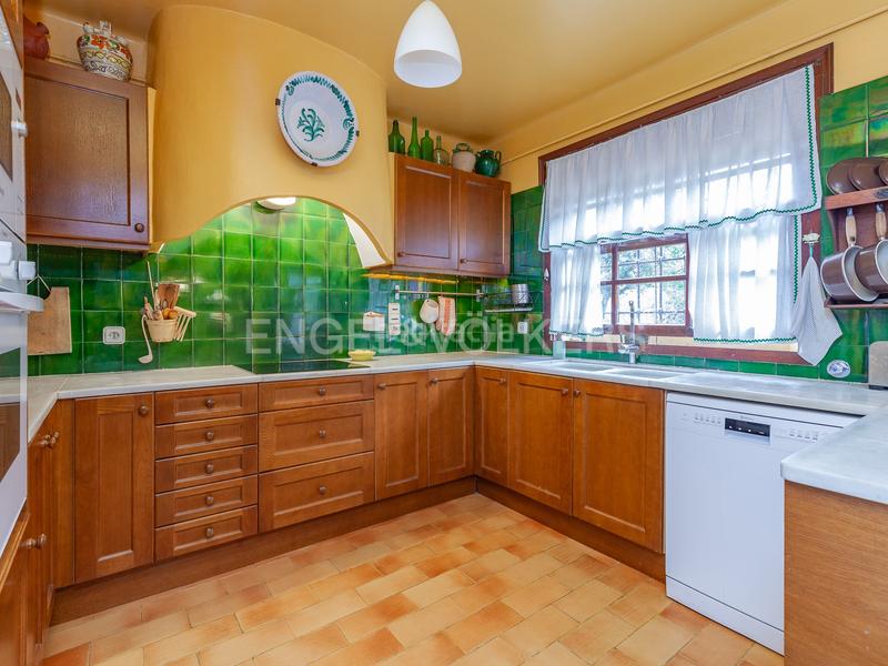 Foto 0913ae73-4726-405d-a69a-801d4d49ad75. Casa con riscaldamento parcheggio piscina in Vilanova del Vallès