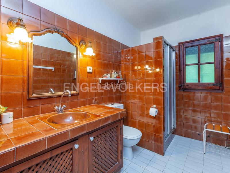 Foto 5e4f2576-d28d-459b-b48f-f01641124fc8. Casa con riscaldamento parcheggio piscina in Vilanova del Vallès