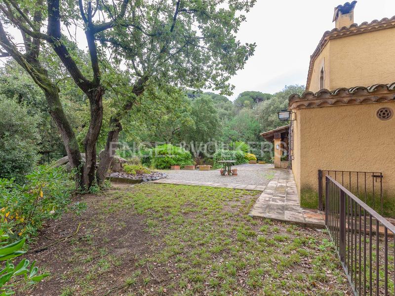 Foto 7924d9af-0384-4369-a96d-30620d413e13. Casa con riscaldamento parcheggio piscina in Vilanova del Vallès