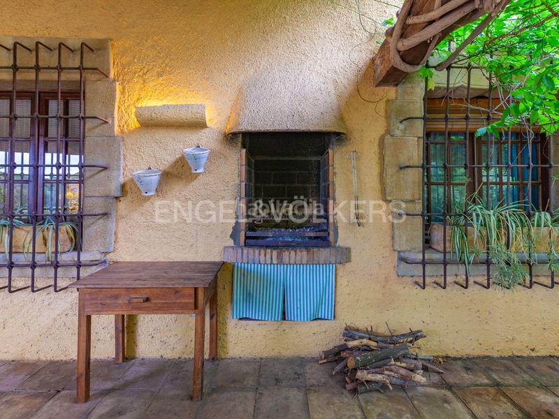 Foto 863ee6b4-0e05-4d5a-b9a0-3465d5819d56. Casa con riscaldamento parcheggio piscina in Vilanova del Vallès