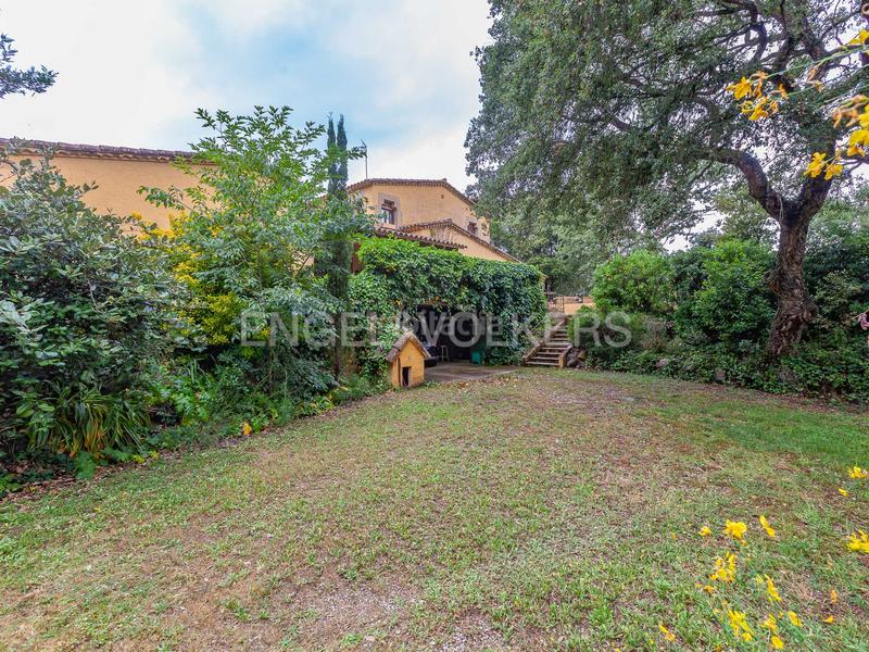 Foto 8b407512-4c87-4691-b87d-64296805f30c. Casa con riscaldamento parcheggio piscina in Vilanova del Vallès