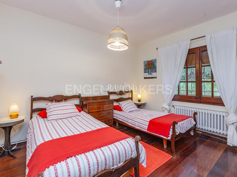 Foto a1d871f2-c4f4-4710-9bc0-20c8d7b3c346. Casa con riscaldamento parcheggio piscina in Vilanova del Vallès