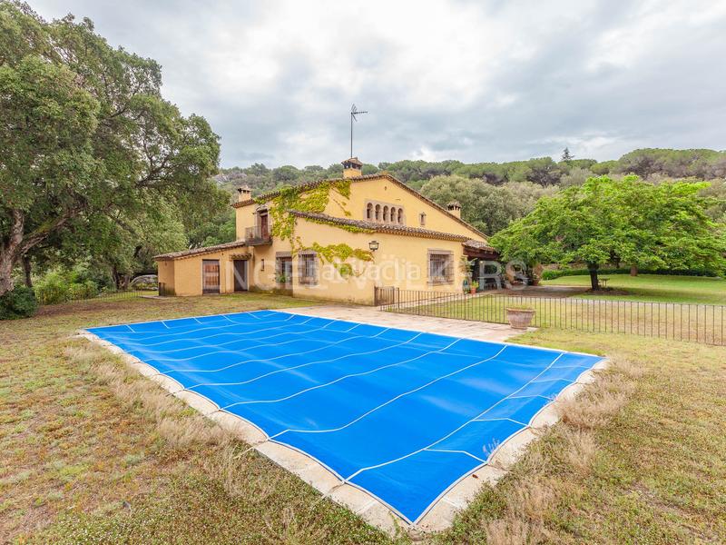 Foto b60b0a7a-bc5e-4b3c-a661-80fefaeb6181. Casa con riscaldamento parcheggio piscina in Vilanova del Vallès