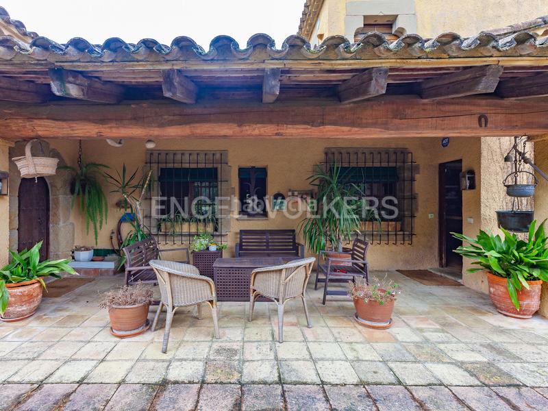 Foto c92c7608-85c6-4542-b48f-cc10138435bb. Casa con riscaldamento parcheggio piscina in Vilanova del Vallès