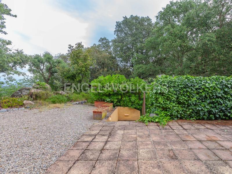 Foto caebd409-7fb3-4c77-8ed6-72dc1b5a92c8. Casa con riscaldamento parcheggio piscina in Vilanova del Vallès