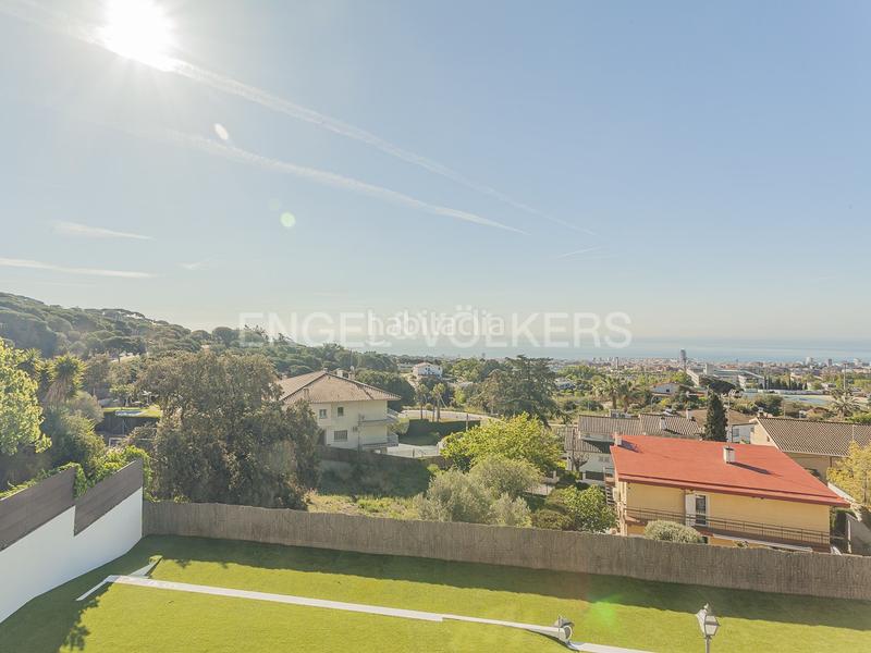 Foto 310c9df2-c381-43b8-a925-5a7c60d1e09b. Casa con riscaldamento parcheggio piscina in Urbanitzacions Mataró