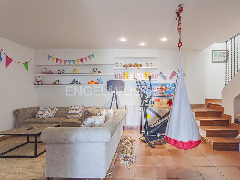 Foto 4b57bdd1-643f-42e6-80fa-b6daac0655d7. Casa con riscaldamento parcheggio piscina in Urbanitzacions Mataró