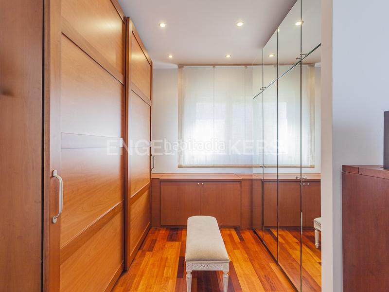 Foto 51c86b9e-f0f8-4eca-998a-7c06d5c13222. Casa con riscaldamento parcheggio piscina in Urbanitzacions Mataró