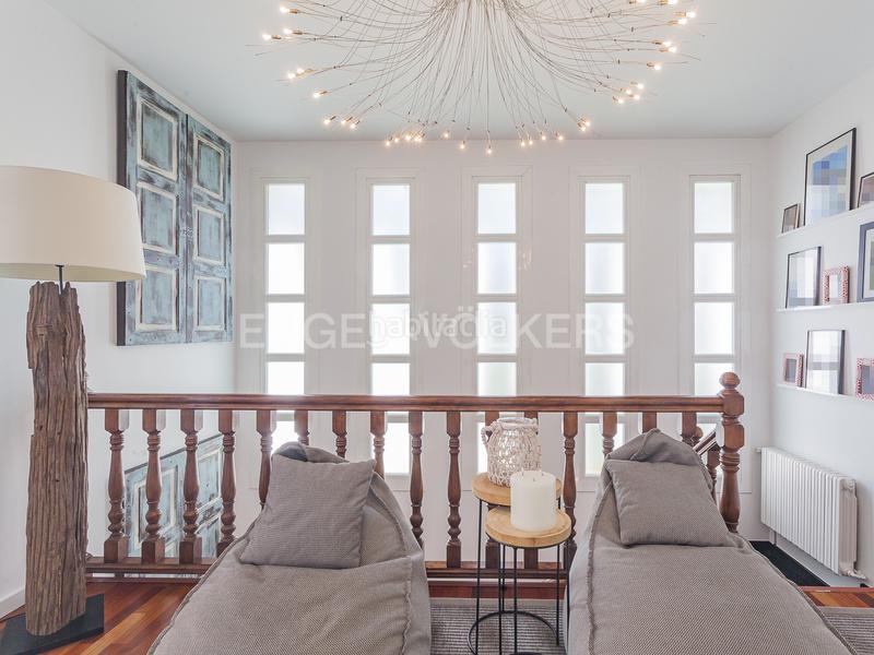 Foto 9232eb48-b305-4118-9be6-d328abb106d0. Casa con riscaldamento parcheggio piscina in Urbanitzacions Mataró