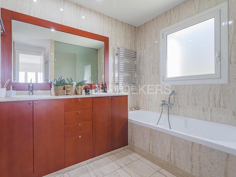 Foto 925562db-8140-4242-843d-a7857e151e31. Casa con riscaldamento parcheggio piscina in Urbanitzacions Mataró