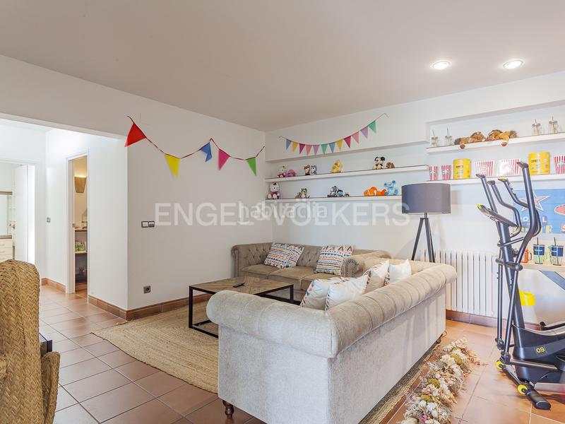 Foto a81cde07-13b7-46ad-a064-8b6ccdfb64f1. Casa con riscaldamento parcheggio piscina in Urbanitzacions Mataró