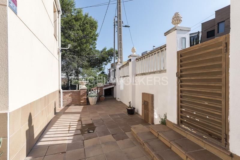 Foto 1f603e82-152d-4c8f-a391-384ce944ded0. Maison avec chauffage parking piscine dans Canyelles