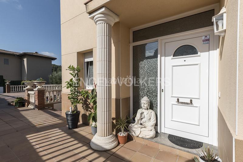 Foto 2832a9fe-1459-4572-9824-c540d834eaaf. Maison avec chauffage parking piscine dans Canyelles