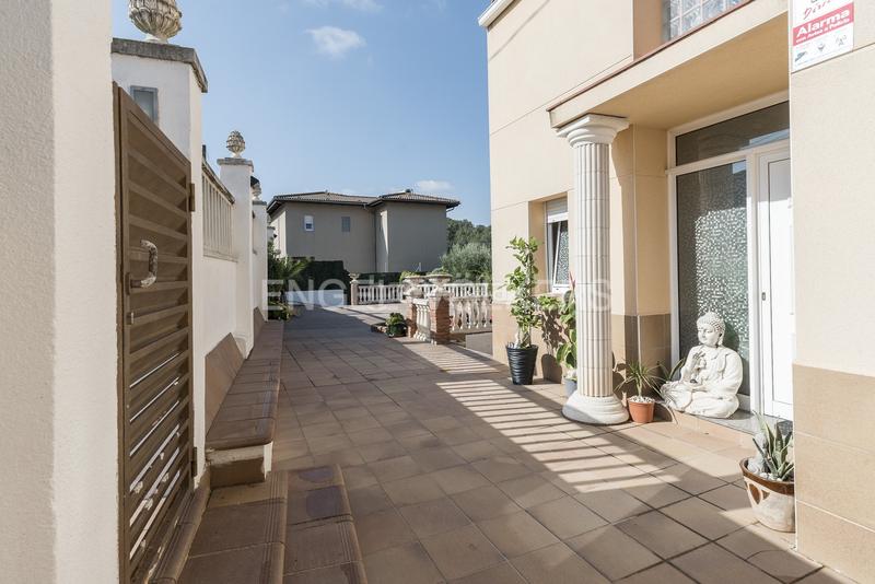 Foto 3f40ec5b-c99f-458f-ae79-afe5a577e711. Maison avec chauffage parking piscine dans Canyelles