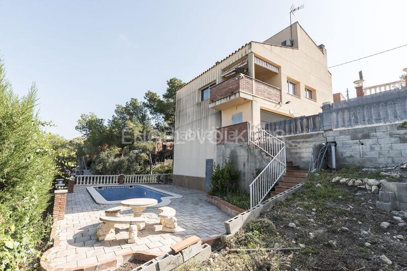 Foto 6fa5ef54-cc2f-4117-91cd-729600de621d. Maison avec chauffage parking piscine dans Canyelles