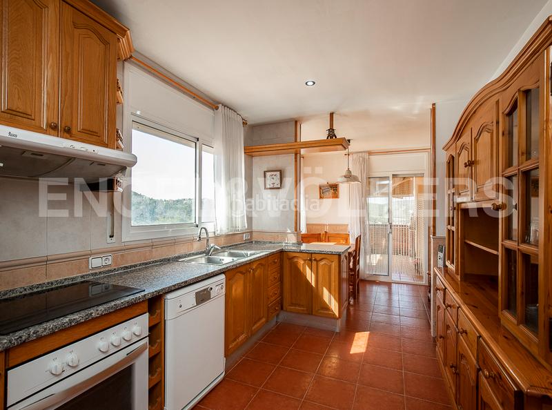 Foto 7482fefb-5983-4401-992d-ec6a7a87c7e2. Maison avec chauffage parking piscine dans Canyelles