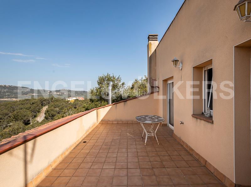 Foto 87939fcf-ef71-4ea1-9f5c-62f2e1e6b19a. Maison avec chauffage parking piscine dans Canyelles