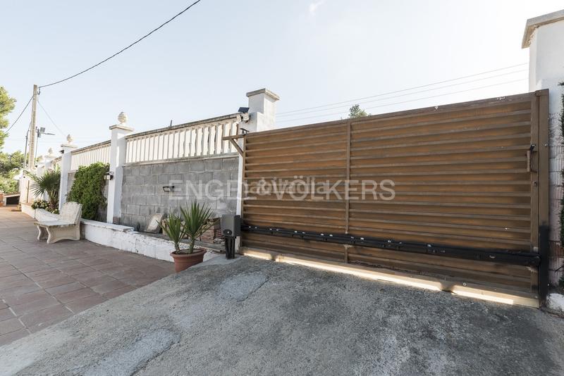 Foto cb6ffb51-704c-45f7-89bb-fbae26b7220c. Maison avec chauffage parking piscine dans Canyelles