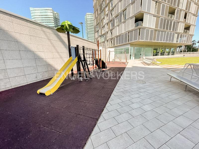 Foto 0b3864f4-80f3-4762-97a4-6adaad65276b. Alquiler apartamento encantador piso al lado del mar en Barcelona