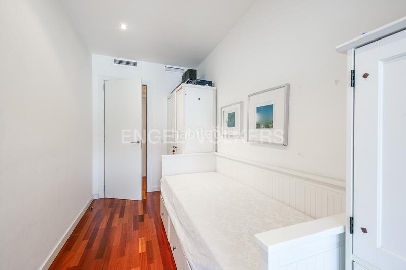 Foto 0ebb1797-3847-4cc0-aed9-a7dcb02a0f84. Lloguer apartament amb calefacció aparcament piscina a Barcelona