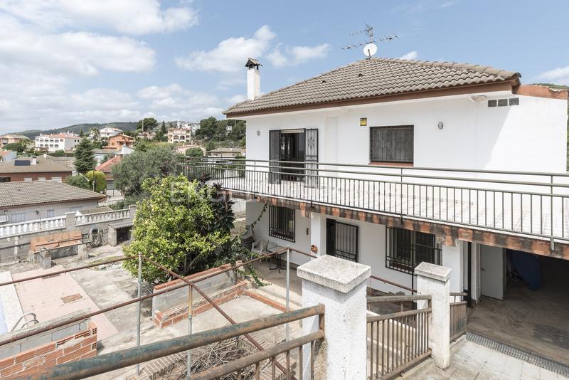 Foto f373c413-271d-451d-88e4-99ee0ec027f2. Haus mit heizung parking pool in Sant Jaume dels Domenys