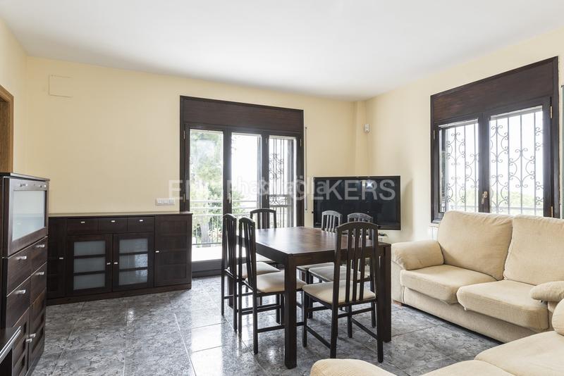 Foto fdc9d170-f451-4dc1-9d4f-3f612a462142. Haus mit heizung parking pool in Sant Jaume dels Domenys