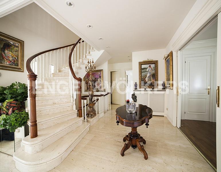 Foto 255726ea-85da-4215-a293-414c79825f41. Casa amb calefacció aparcament piscina a Can Girona - Terramar - Vinyet Sitges