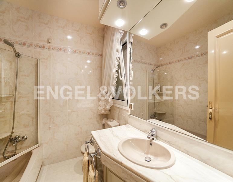 Foto 83771a65-1c58-429e-abff-42f57d8c0b91. Casa amb calefacció aparcament piscina a Can Girona - Terramar - Vinyet Sitges