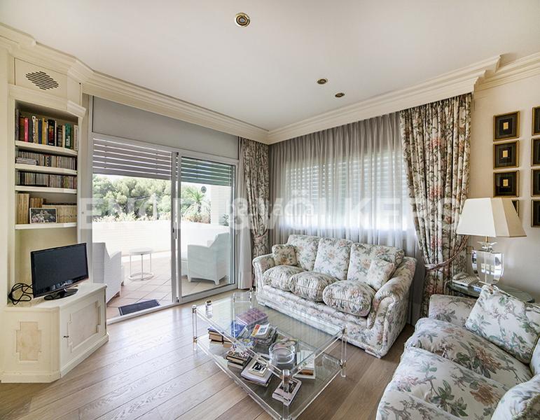 Foto 9914a0a7-8519-4596-a01c-b621ee4f88f9. Casa amb calefacció aparcament piscina a Can Girona - Terramar - Vinyet Sitges