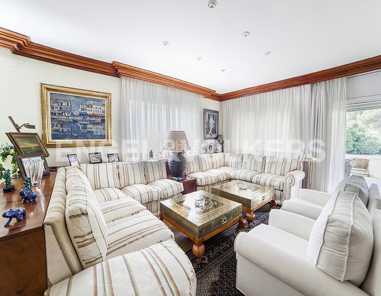 Foto 9a1973ec-9bc1-4d0b-88ee-20c3ef63e34d. Casa amb calefacció aparcament piscina a Can Girona - Terramar - Vinyet Sitges