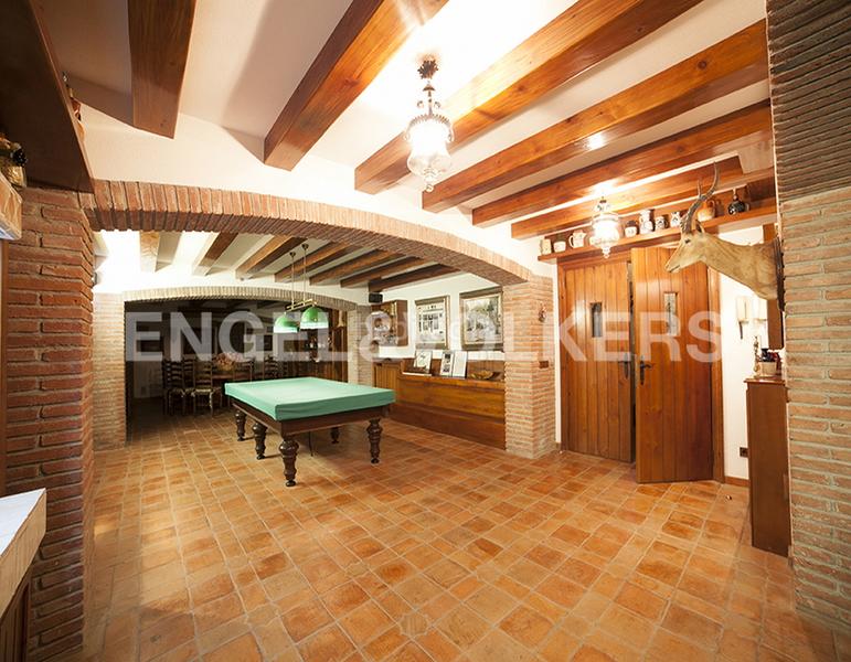 Foto a21348e3-3744-4595-b7d1-0d80623b0960. Casa amb calefacció aparcament piscina a Can Girona - Terramar - Vinyet Sitges