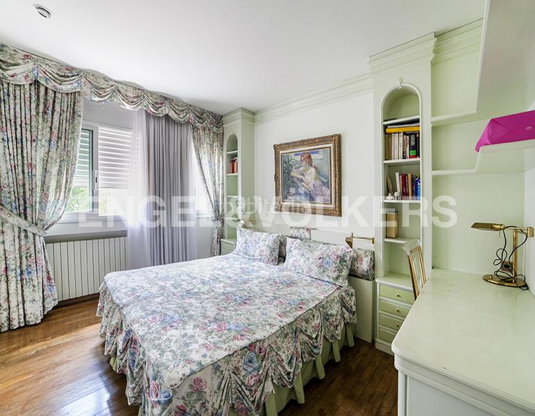 Foto e3eea119-56f5-40ce-838c-37cf2bc12ff1. Casa amb calefacció aparcament piscina a Can Girona - Terramar - Vinyet Sitges