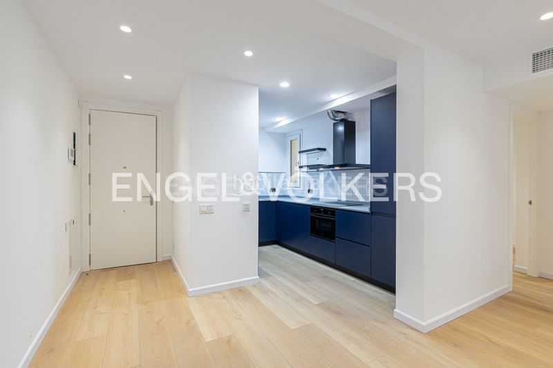 Foto 1c8ff9d3-c139-4563-aba0-642cfb05892e. Pis amb calefacció a Raval Barcelona