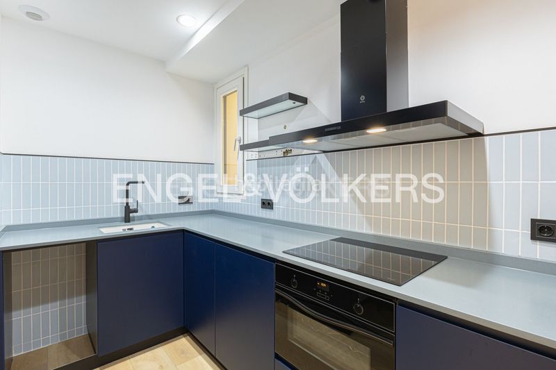 Foto 551aaeee-eaea-4c2f-bc83-1d78dfabd451. Pis amb calefacció a Raval Barcelona