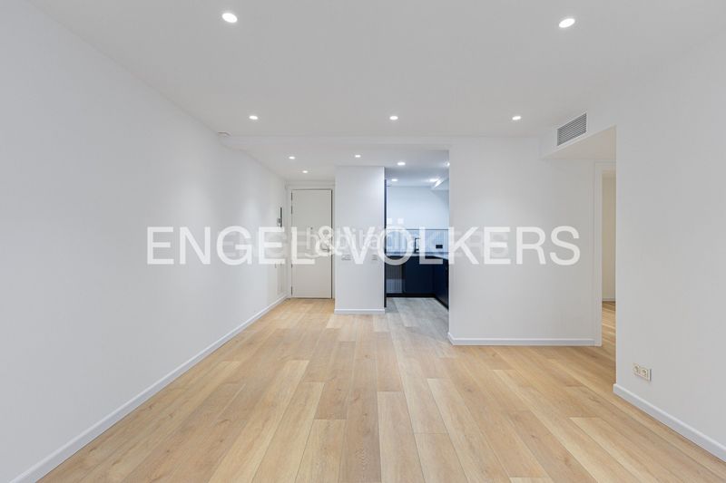 Foto bd73da71-2e31-46b9-b5d5-70d43c917ad9. Pis amb calefacció a Raval Barcelona