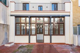 Piccolo appartamento in Raval. Piso reformado con terraza al lado de las ramblas