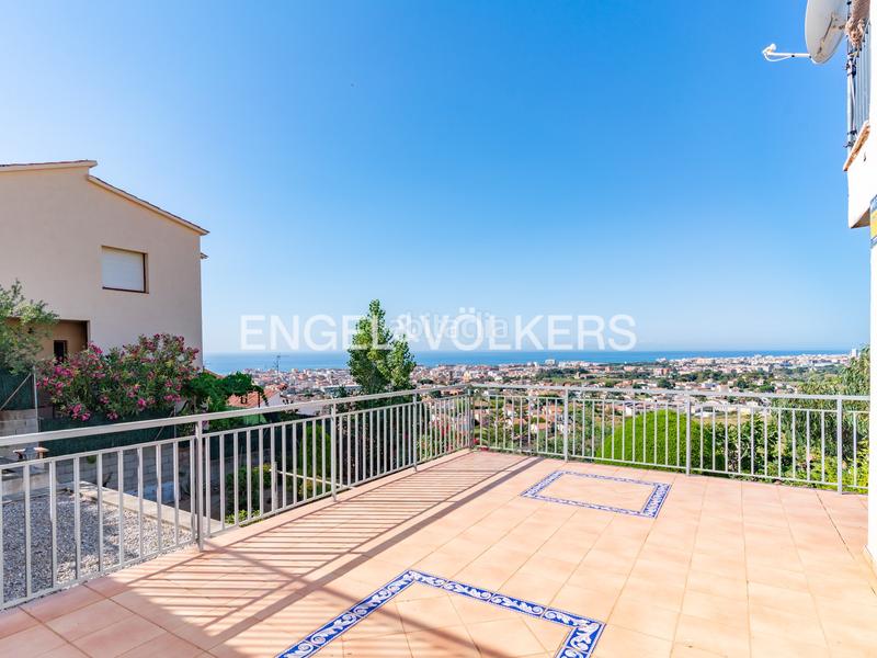 Foto 093081f7-95a9-413d-96e7-ad13c32a7541. Maison avec chauffage parking dans Pinemar Pineda de Mar