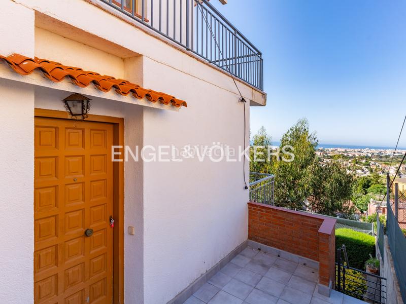 Foto 1dcfbc8e-4073-4e41-aa06-89f69655f8b7. Maison avec chauffage parking dans Pinemar Pineda de Mar